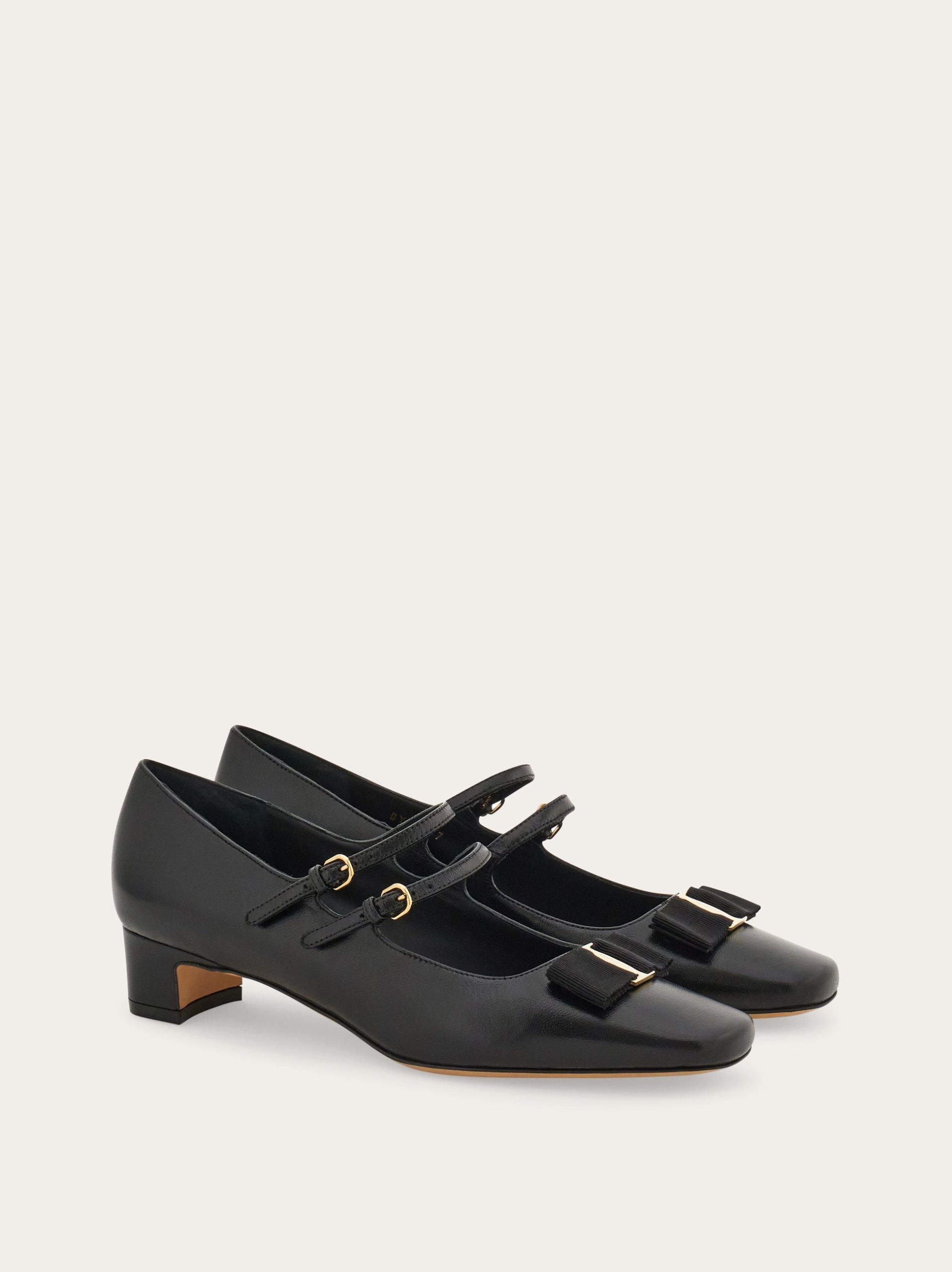 Ferragamo Vara bow Mary Jane - Image 4